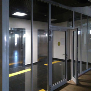 Противопожарная перегородка с остеклением более 25% / серия FRM5432